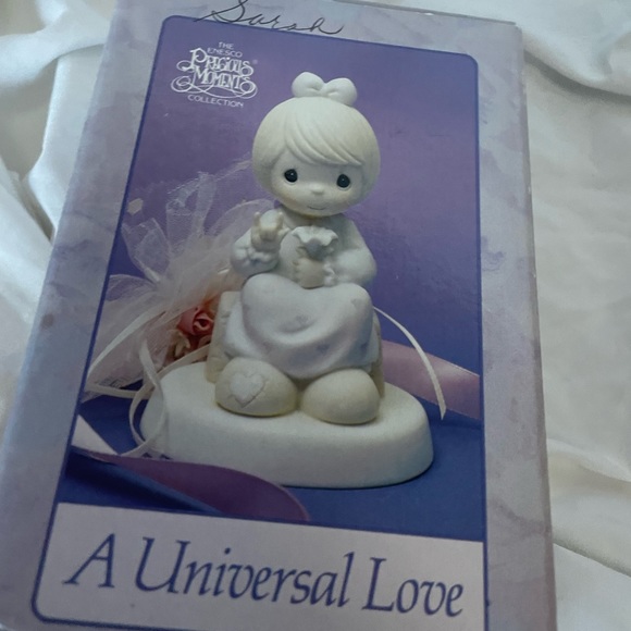 Precious Moments “A Universal Love” - Picture 2 of 7